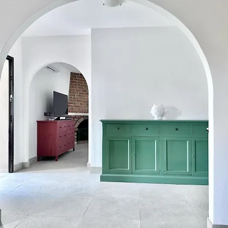 Iris House Nyaraló Valledoria