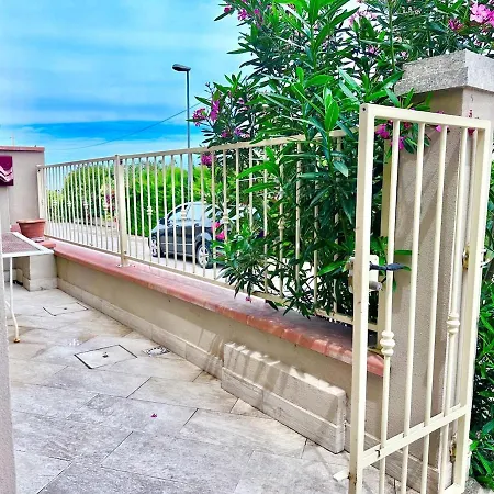 Iris House *