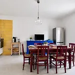 Iris House Holiday home *