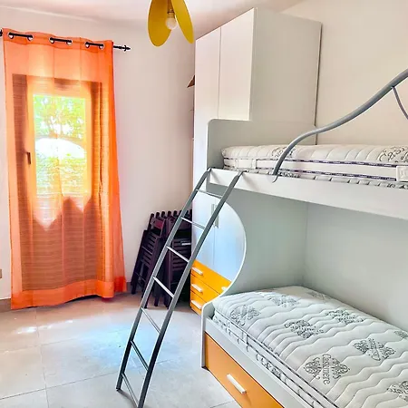 Nyaraló Iris House *